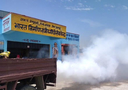 हिंद जिंक जिला प्रशासन के साथ ग्रामीणों को दे रहा मदद