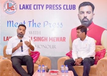 राजनीति में आने के संकेत दिए लक्ष्यराज सिंह मेवाड़ ने