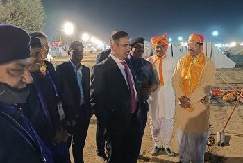 राष्ट्रीय स्काउट गाइड जंबूरी में छाए कलेक्टर मीणा