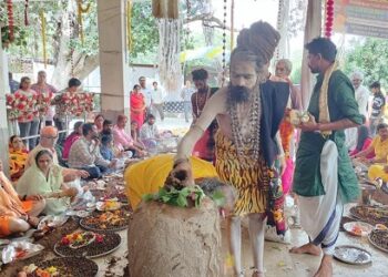 सृष्टि के राजा महाकाल को मनाने गूंजा पंचाक्षरी मंत्र ॐ नमः शिवाय