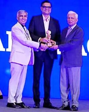 पीएमसीएच के इंटरवेंशनल पल्मोनोलॉजिस्ट डॉ. अतुल को पीएसीएस कैटेलिस्ट एप्रिसिएशन अवॉर्ड