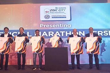 हिन्दुस्तान जिंक द्वारा 21 को होने वाली वेदांता जिंक सिटी हाफ मैराथन का इवेंट पोस्टर और रेस डे जर्सी लॉन्च