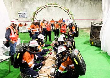 दो महिला बचाव दलों सहित दस टीमों ने अंडरग्राउण्ड रेस्क्यू सिमुलेशन में लिया भाग