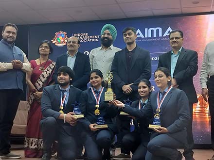 स्टूडेंट मैनेजमेन्ट साइम्युलेशन में पेसिफिक एमबीए के छात्रों का श्रेष्ठ प्रदर्शन