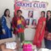 स्वरोजगार हेतु नारी निकेतन में महिलाओं को दिये वस्त्र